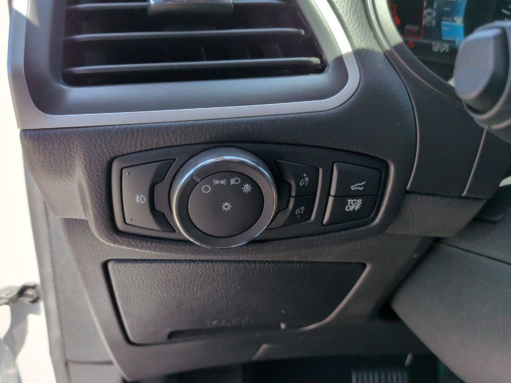 Used 2022 Ford Edge SEL w/ Convenience Package AWD/4WD image 15