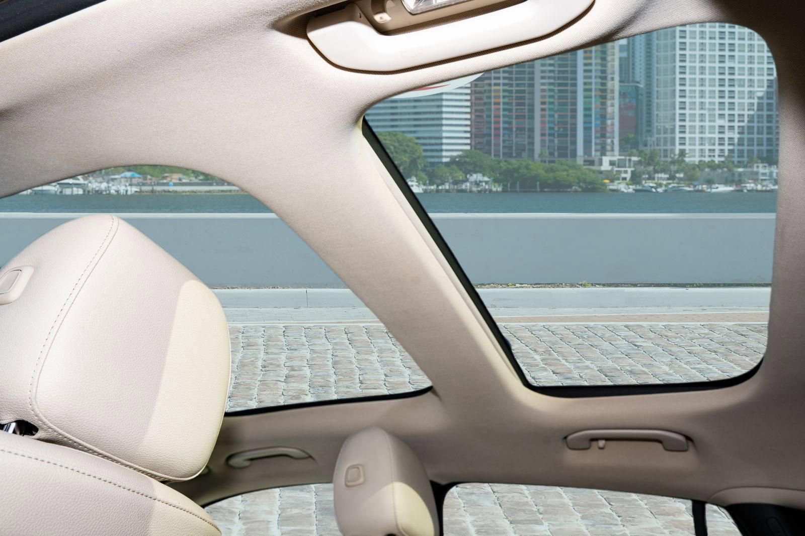 Used 2021 Mercedes-Benz GLA 250 w/ Premium Package image 21