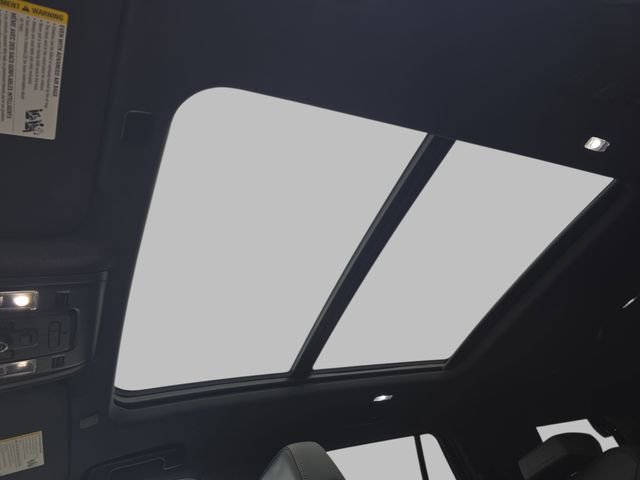 Certified 2024 Chevrolet Tahoe RST w/ Luxury Package AWD/4WD image 33