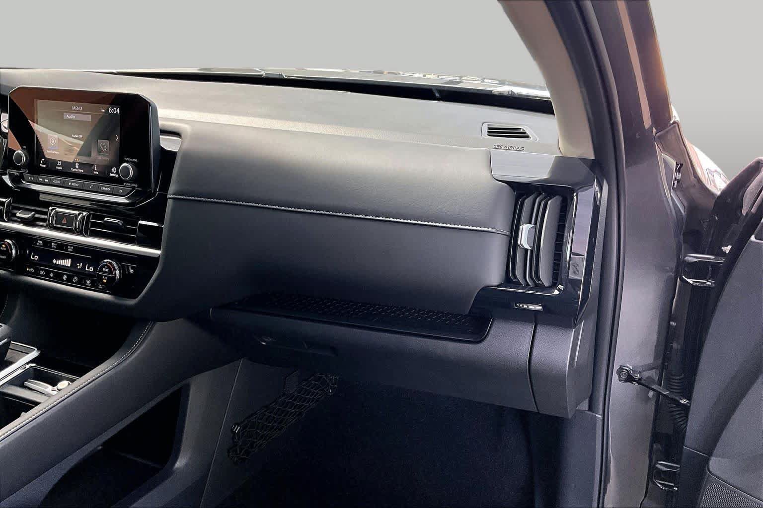Certified 2025 Nissan Pathfinder SV w/ SV Premium Package FWD image 19