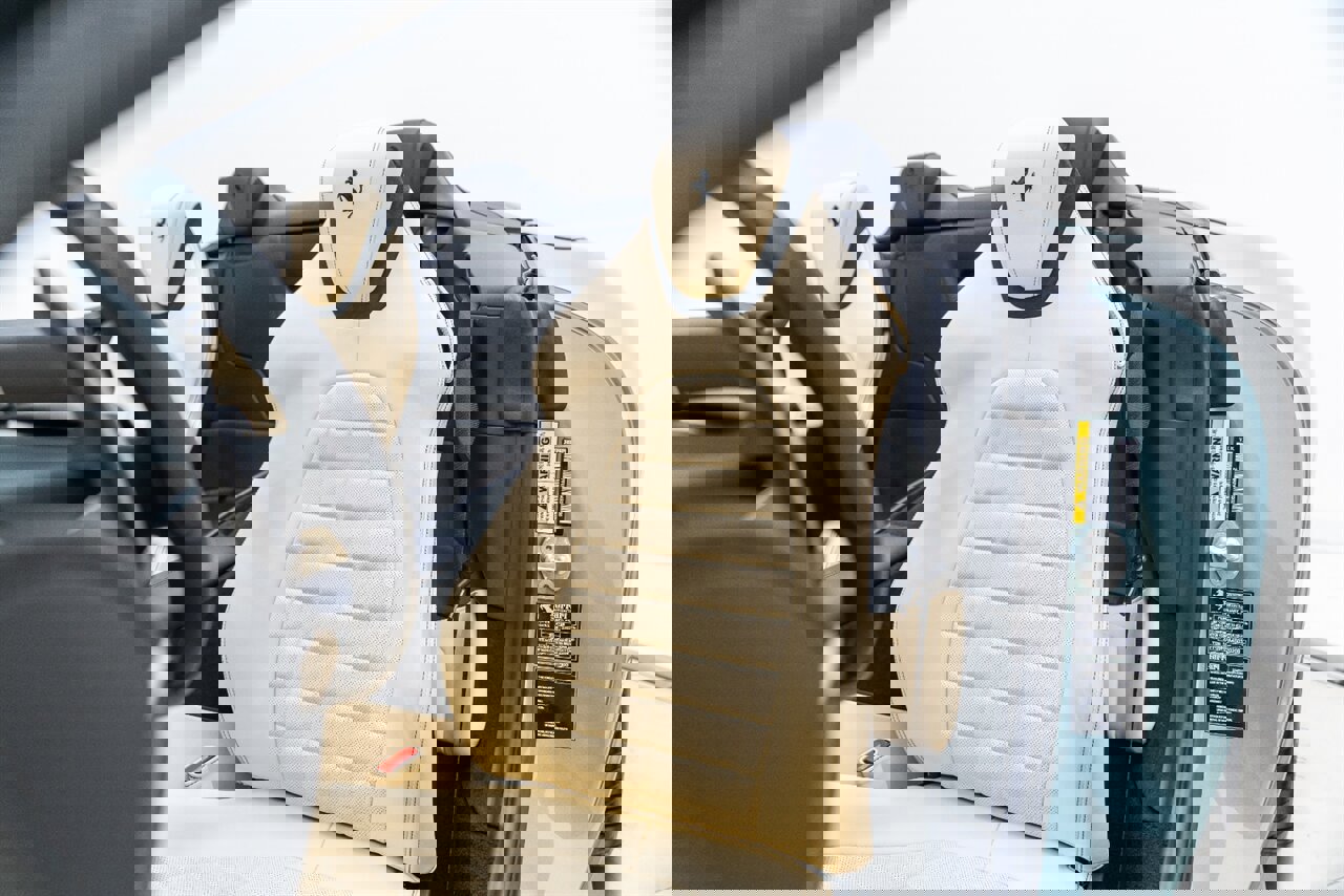 Used 2025 Ferrari Roma Spider image 31