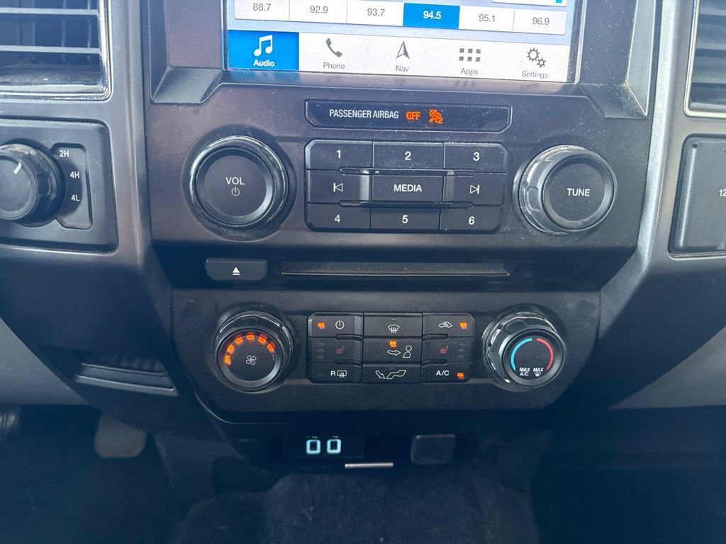 Used 2017 Ford F150 XLT w/ Equipment Group 302A Luxury AWD/4WD image 21