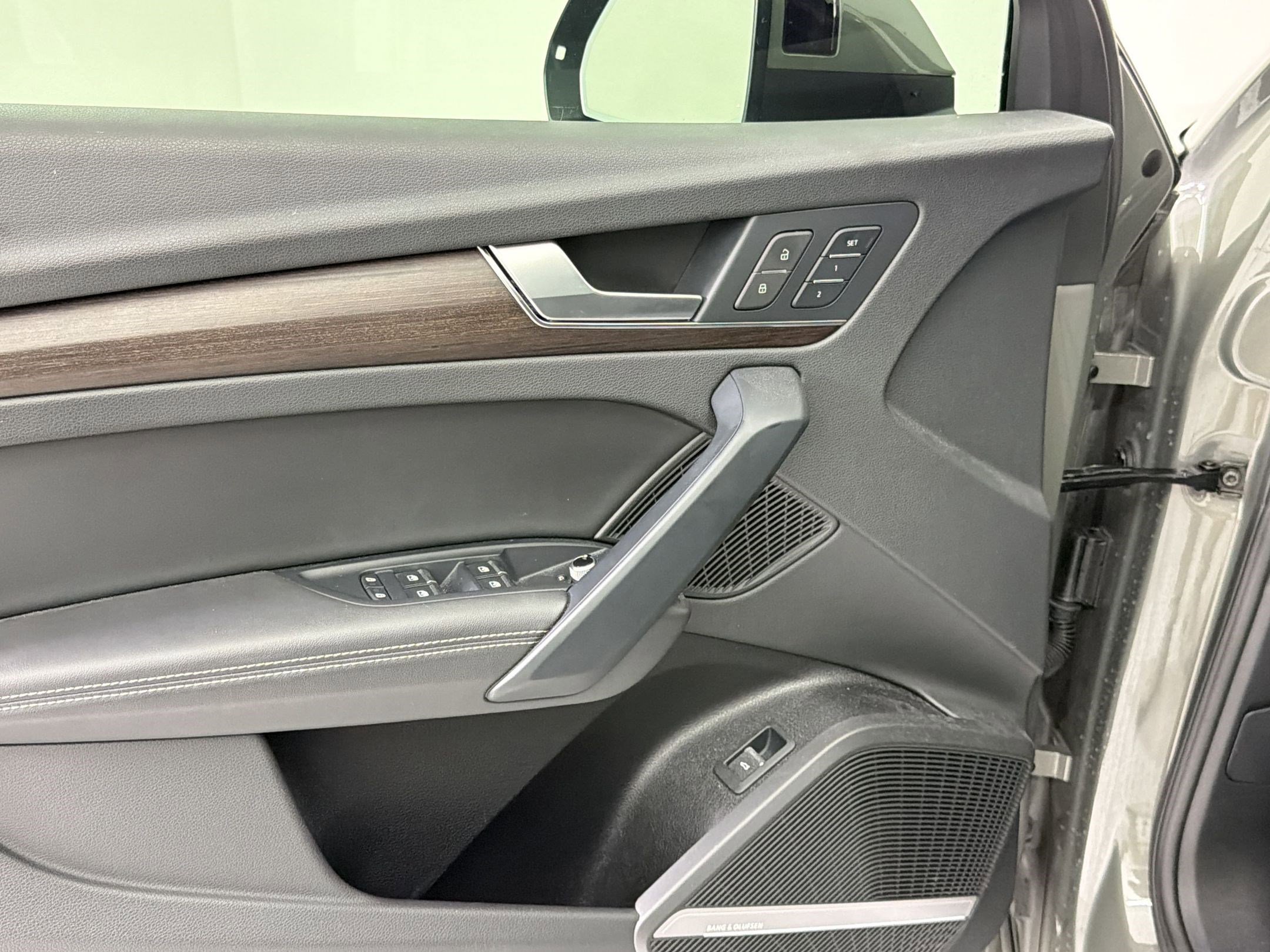 Used 2023 Audi Q5 2.0T Premium Plus w/ Premium Plus Package image 12