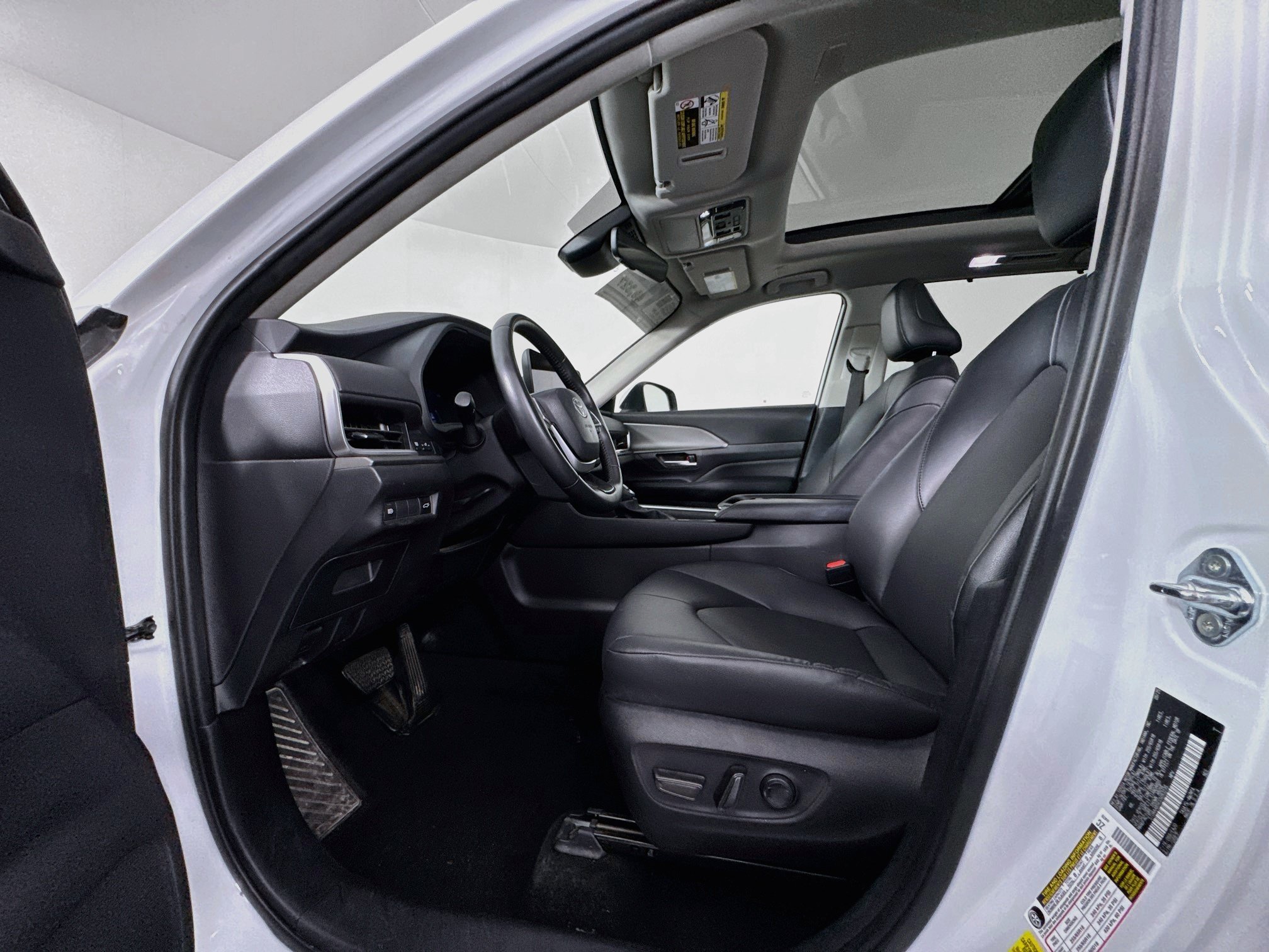 Certified 2025 Toyota Grand Highlander AWD image 20