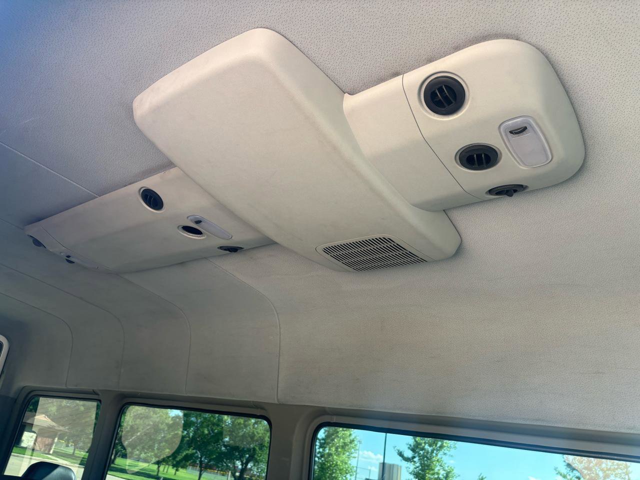 Used 2007 Dodge Sprinter 2500 w/ Cooling Group RWD image 15