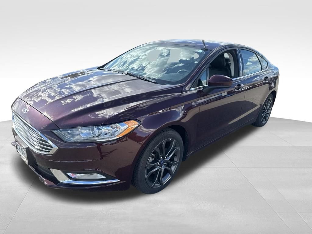 Used 2018 Ford Fusion SE w/ Equipment Group 201A FWD image 4