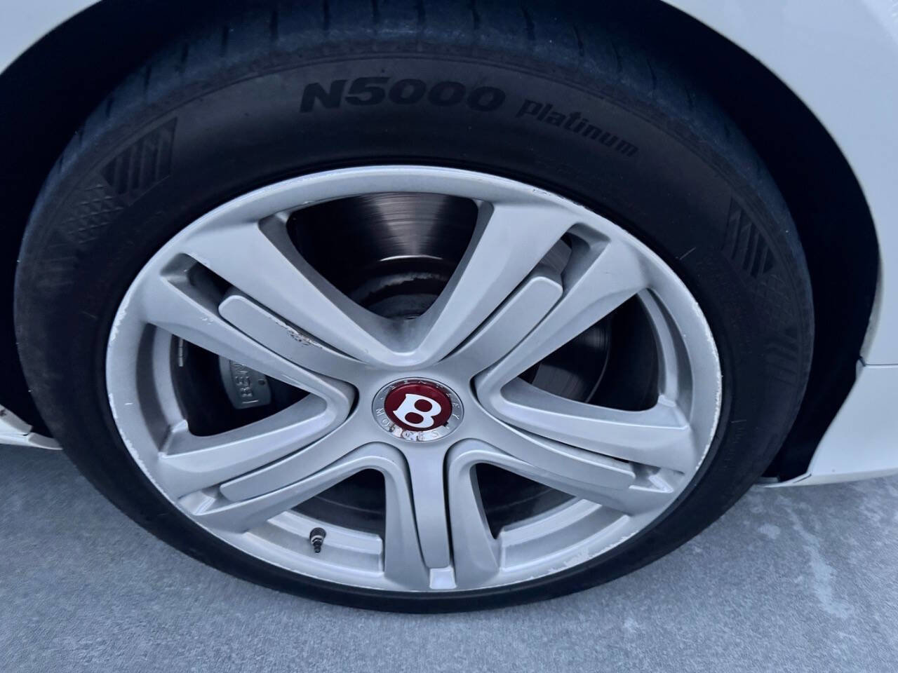 Used 2013 Bentley Continental GT image 28