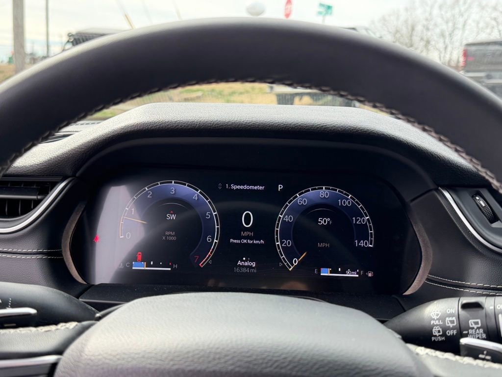 Used 2024 Jeep Grand Cherokee Altitude image 18