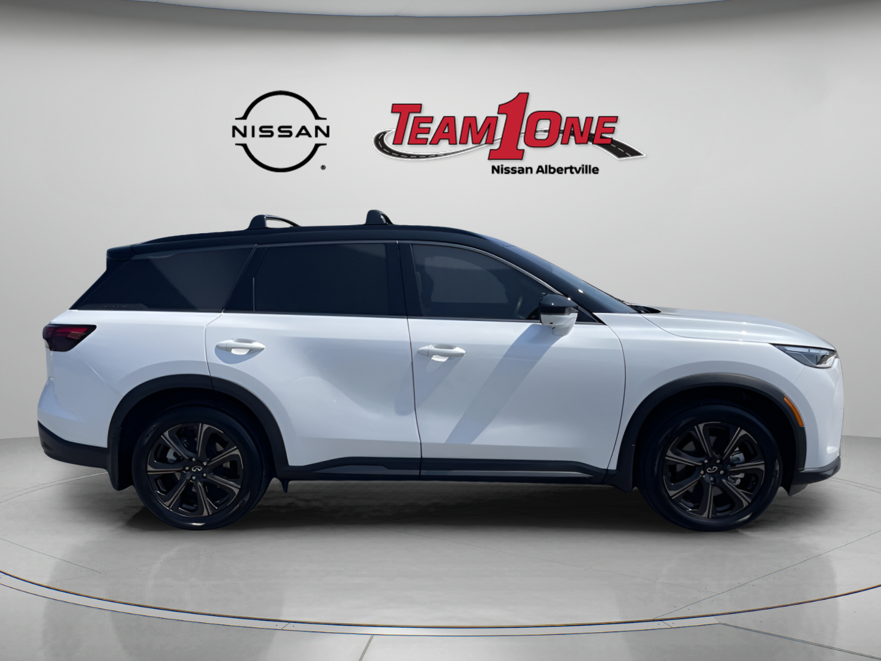 Used 2026 INFINITI QX60 Autograph w/ Dark Cargo Package AWD/4WD image 9