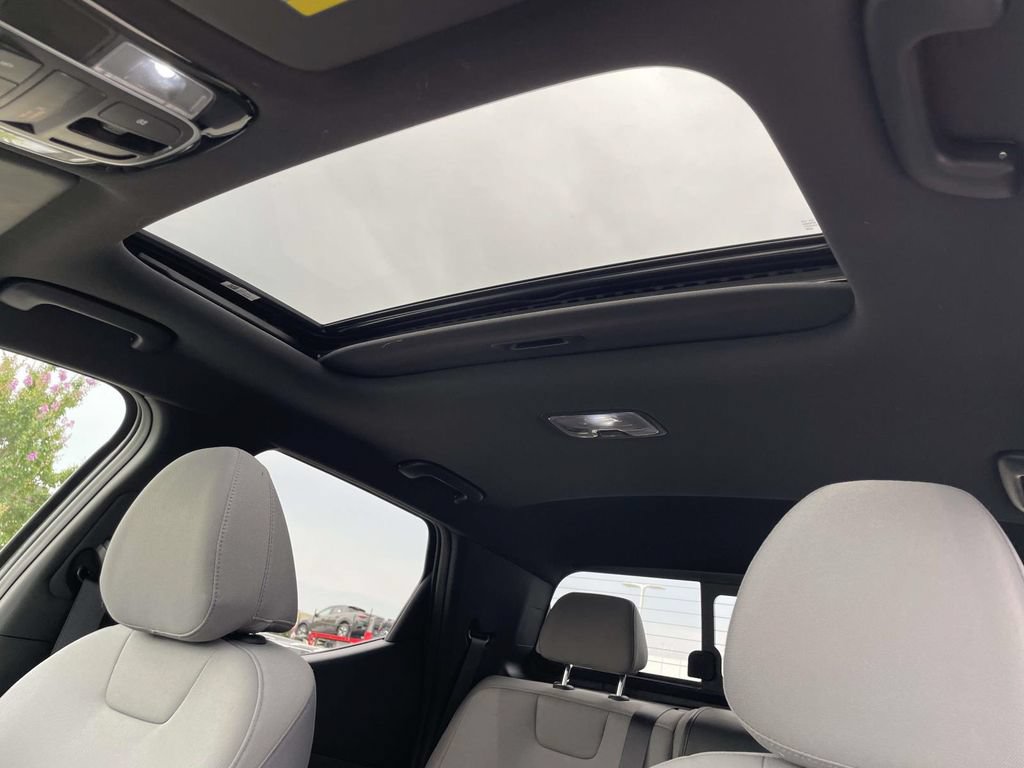 Certified 2022 Hyundai Santa Cruz SEL Premium AWD/4WD image 9