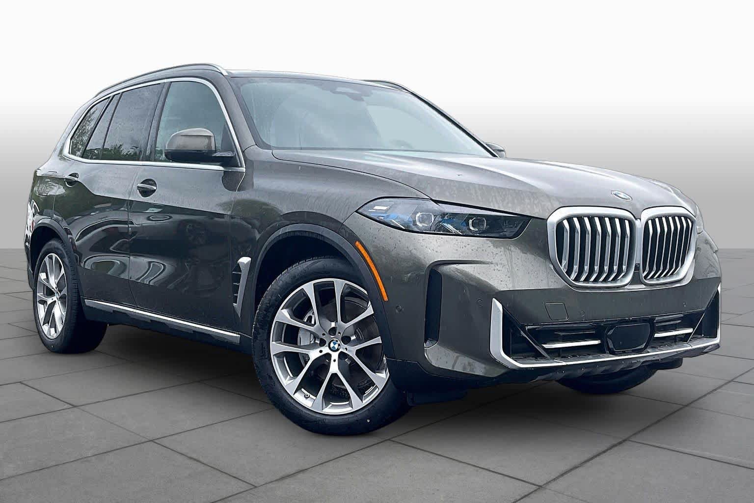 Used 2026 BMW X5 xDrive40i w/ Off-Road Package AWD/4WD image 2