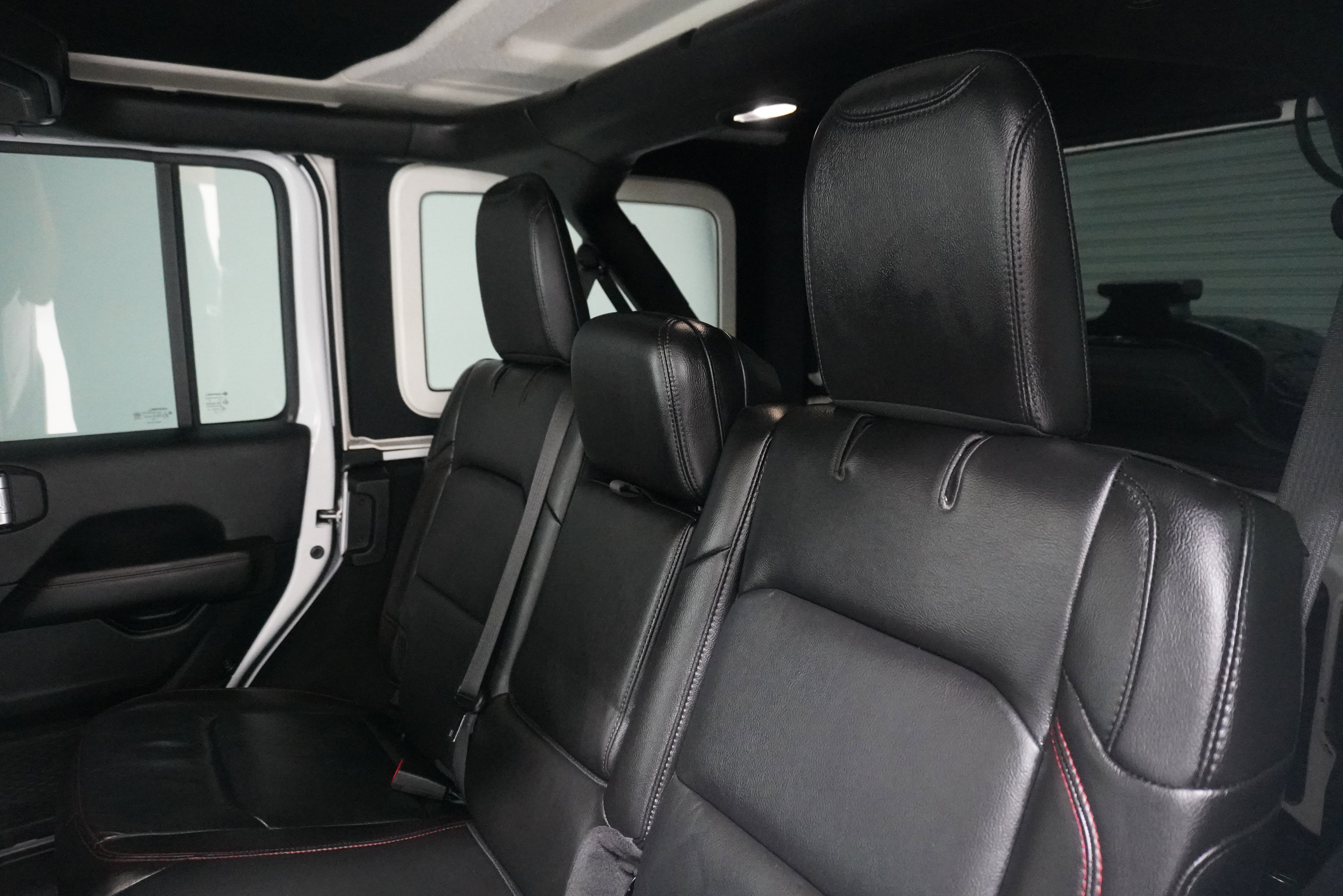 Used 2019 Jeep Wrangler Unlimited Rubicon AWD/4WD image 15