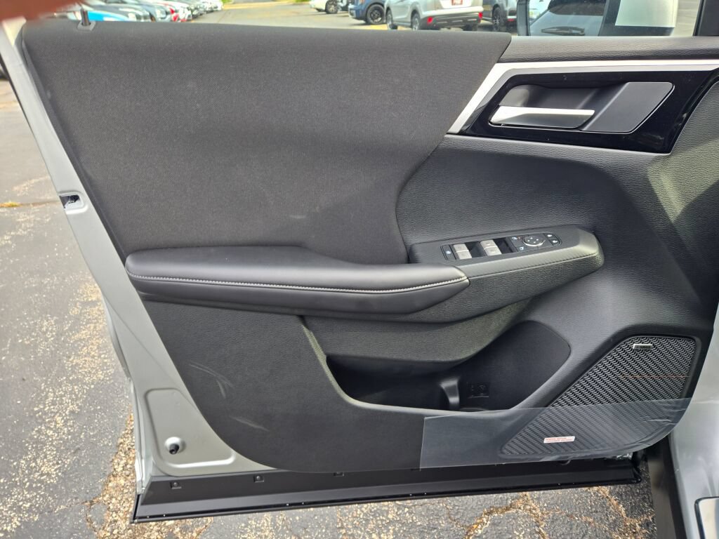 New 2027 Mitsubishi Outlander ES AWD/4WD image 16