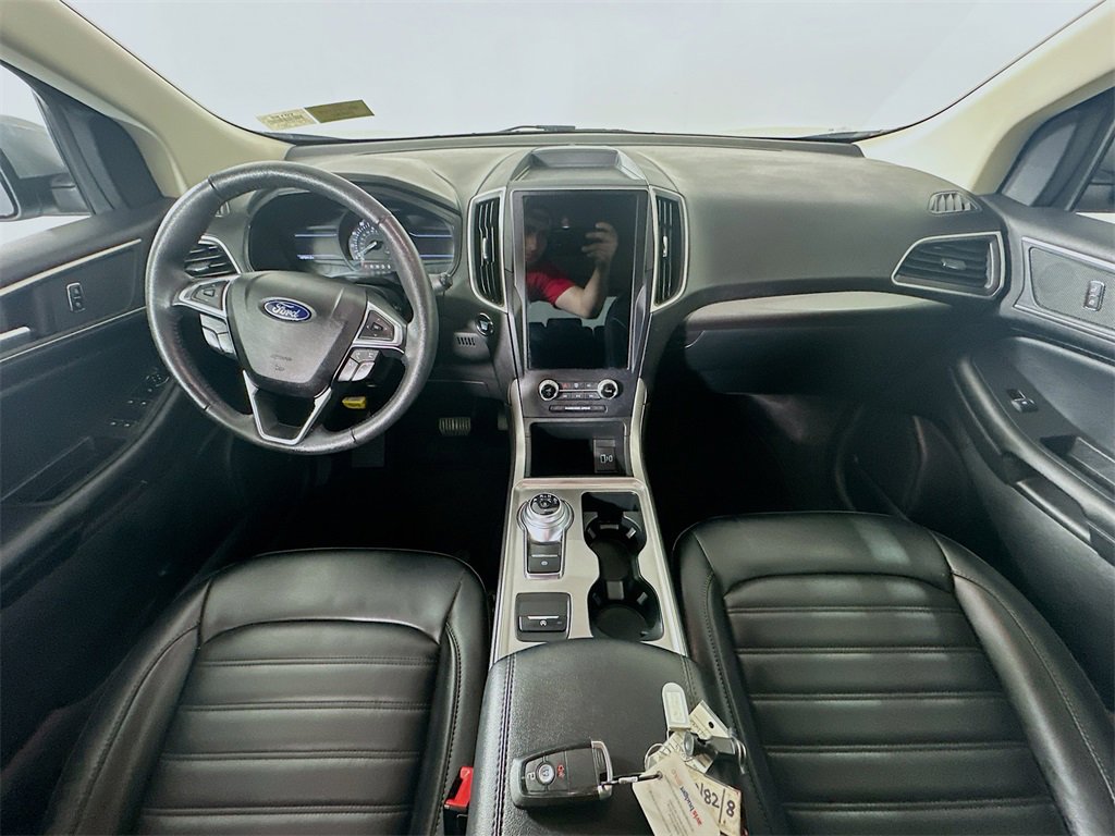 Used 2024 Ford Edge SEL image 10