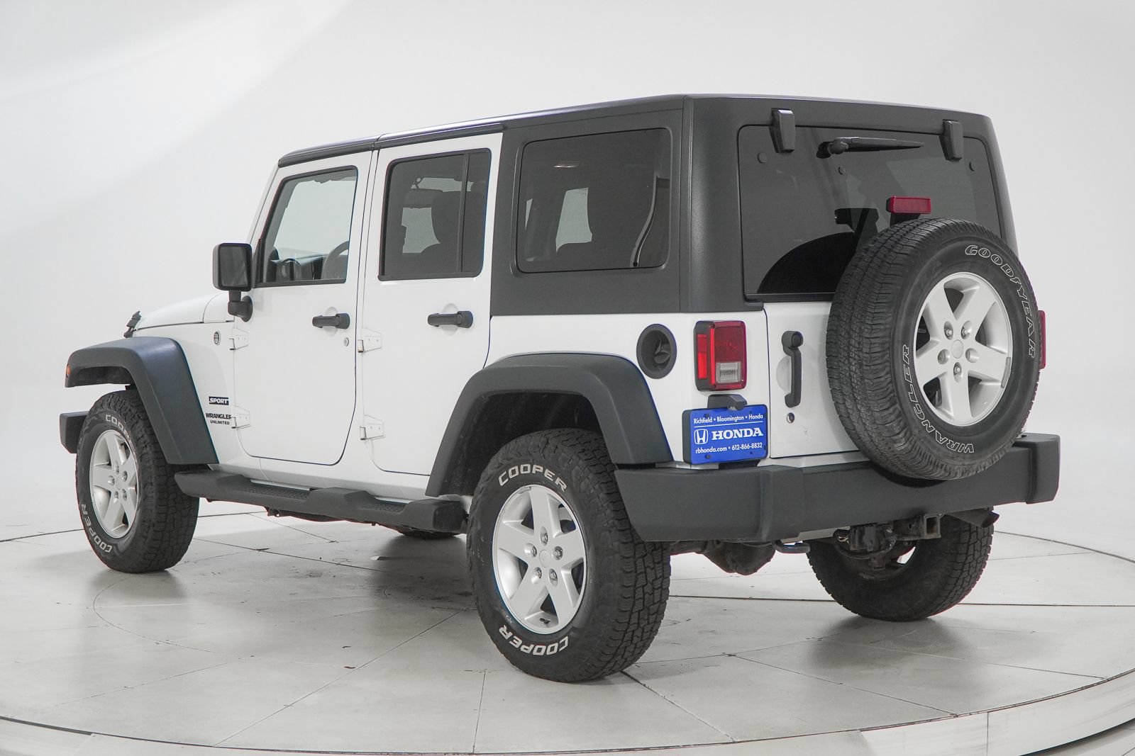 Used 2014 Jeep Wrangler Unlimited Sport w/ Quick Order Package 24S AWD/4WD image 6