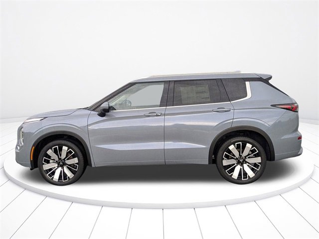 New 2025 Mitsubishi Outlander SEL image 6