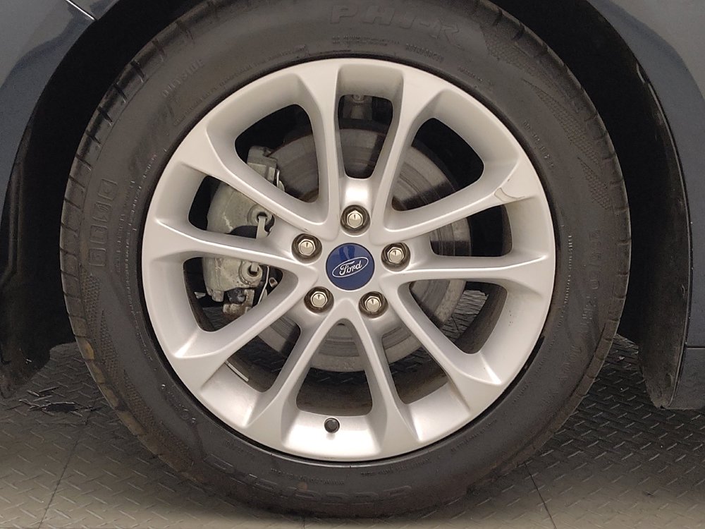 Used 2020 Ford Fusion SE FWD image 31