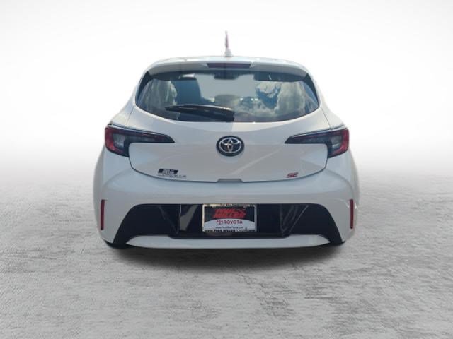 Certified 2025 Toyota Corolla SE w/ SE Package FWD image 6