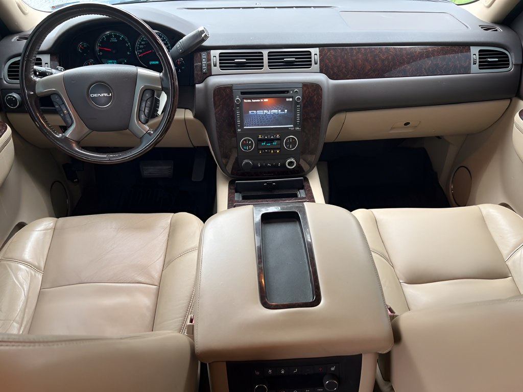 Used 2012 GMC Yukon Denali AWD/4WD image 22