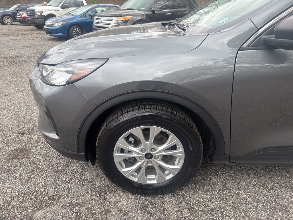 Used 2024 Ford Escape Active image 6