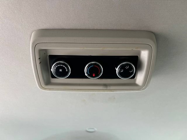 Used 2015 Dodge Grand Caravan SXT w/ UConnect Hands-Free Group FWD image 23