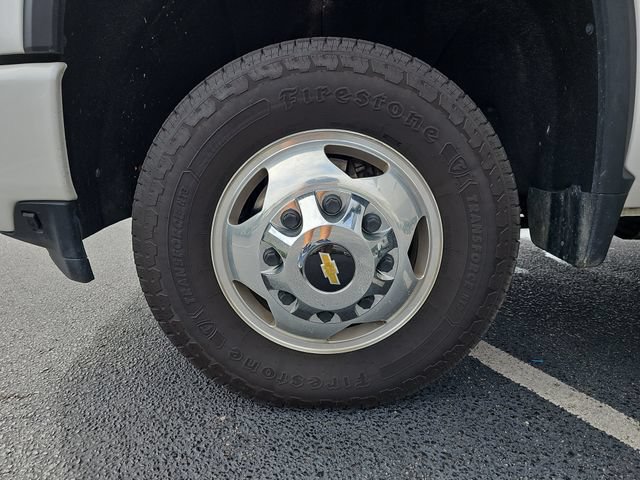 Used 2022 Chevrolet Silverado 3500 High Country w/ Safety Package II AWD/4WD image 35