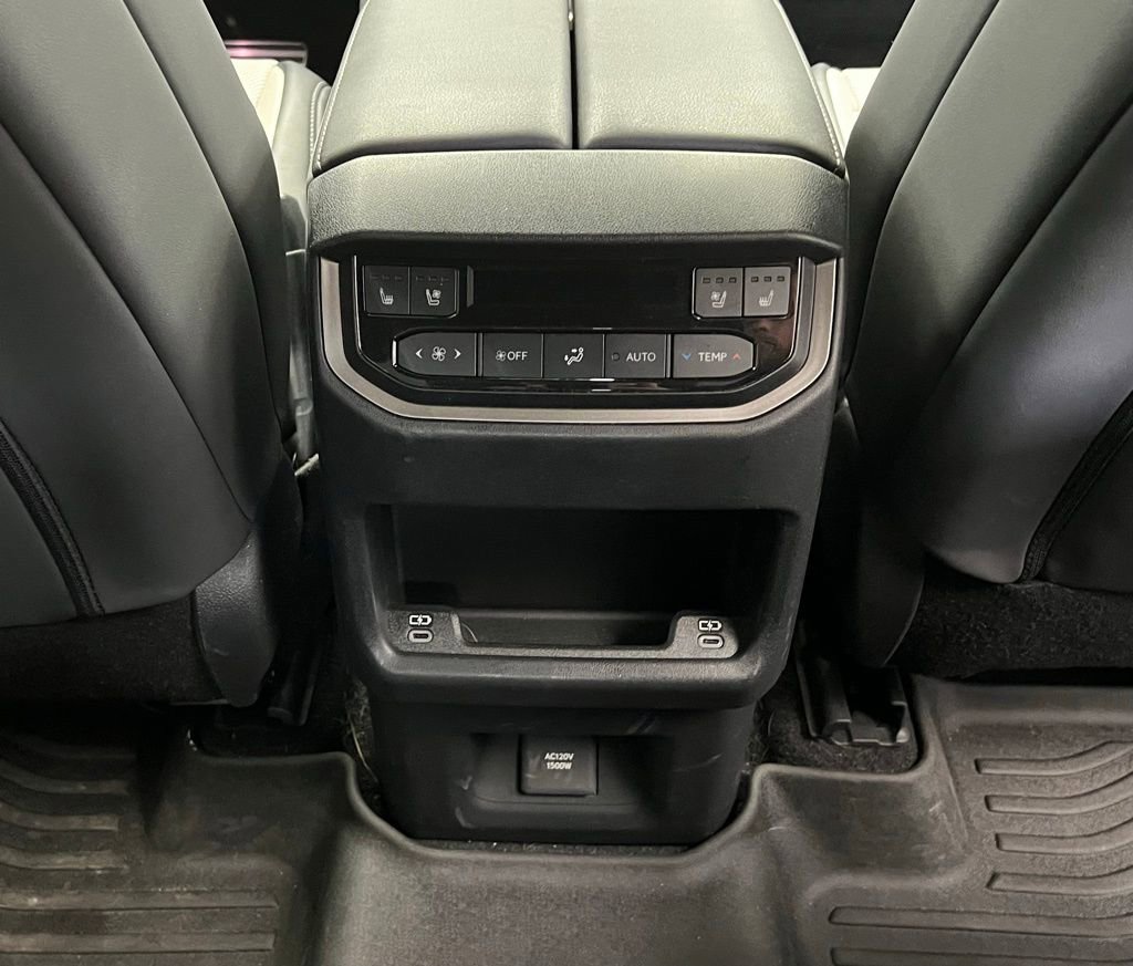 Used 2024 Lexus TX 500h AWD w/ Technology Package image 10