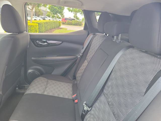 Certified 2022 Nissan Rogue Sport SV FWD image 16