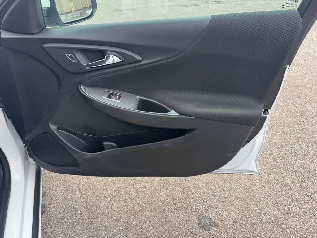 Used 2024 Chevrolet Malibu LT image 13