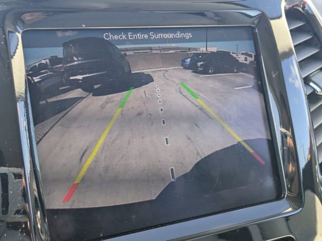 Used 2019 Jeep Cherokee Limited w/ Technology Group image 18