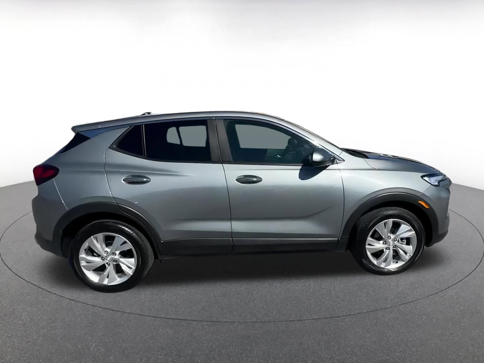 Used 2025 Buick Encore GX Preferred image 16