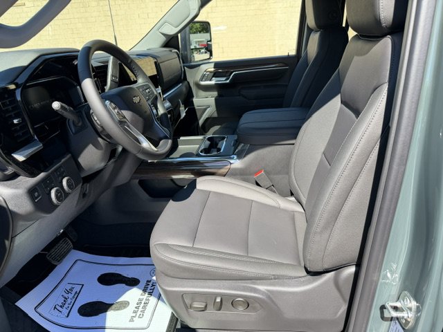 New 2026 Chevrolet Silverado 3500 LT w/ All Star Edition AWD/4WD image 13