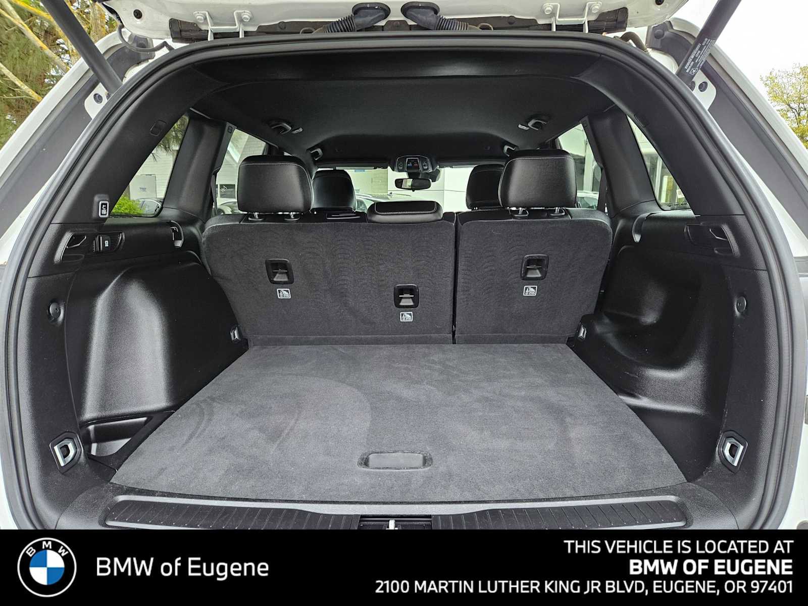 Used 2024 Jeep Grand Cherokee Altitude image 17