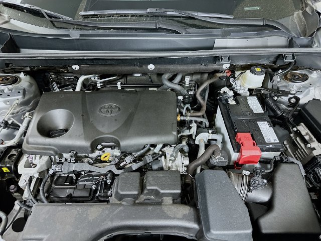 Used 2023 Toyota RAV4 XLE AWD/4WD image 28