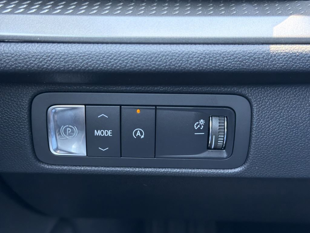 New 2026 Chevrolet Traverse LT FWD image 11