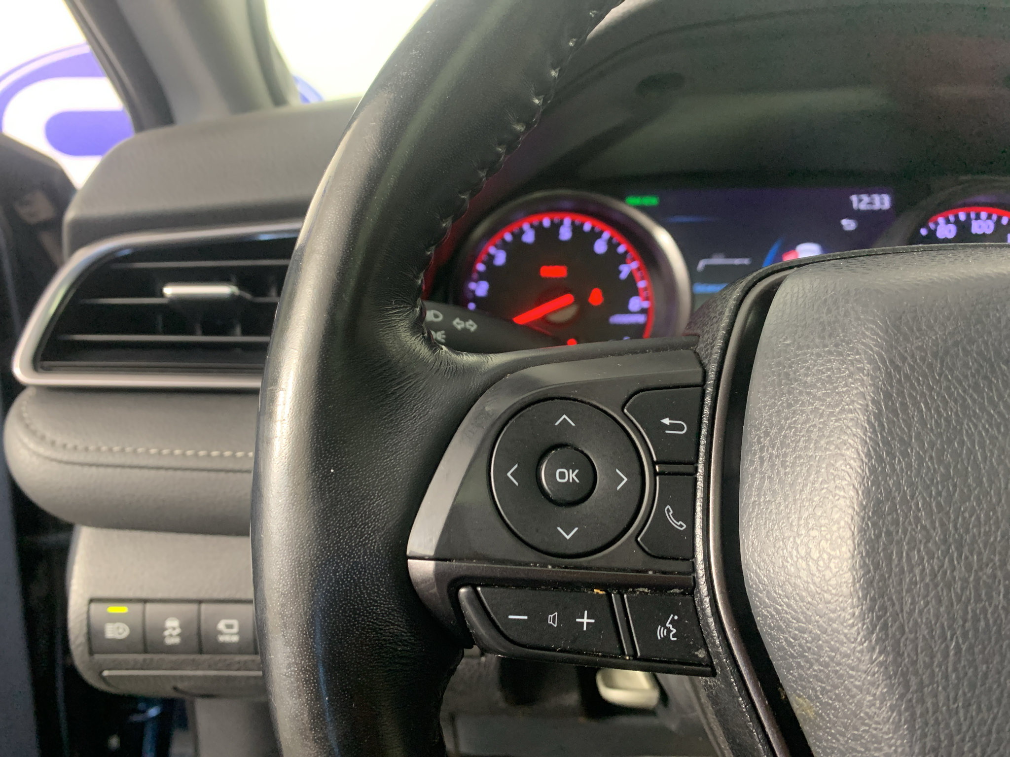 Used 2021 Toyota Camry XSE w/ Navigation Package FWD image 18