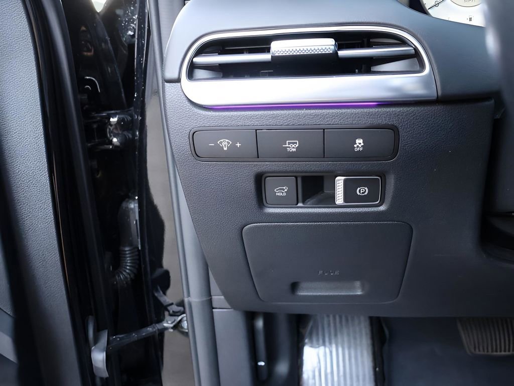 Used 2023 Hyundai Palisade Calligraphy image 39