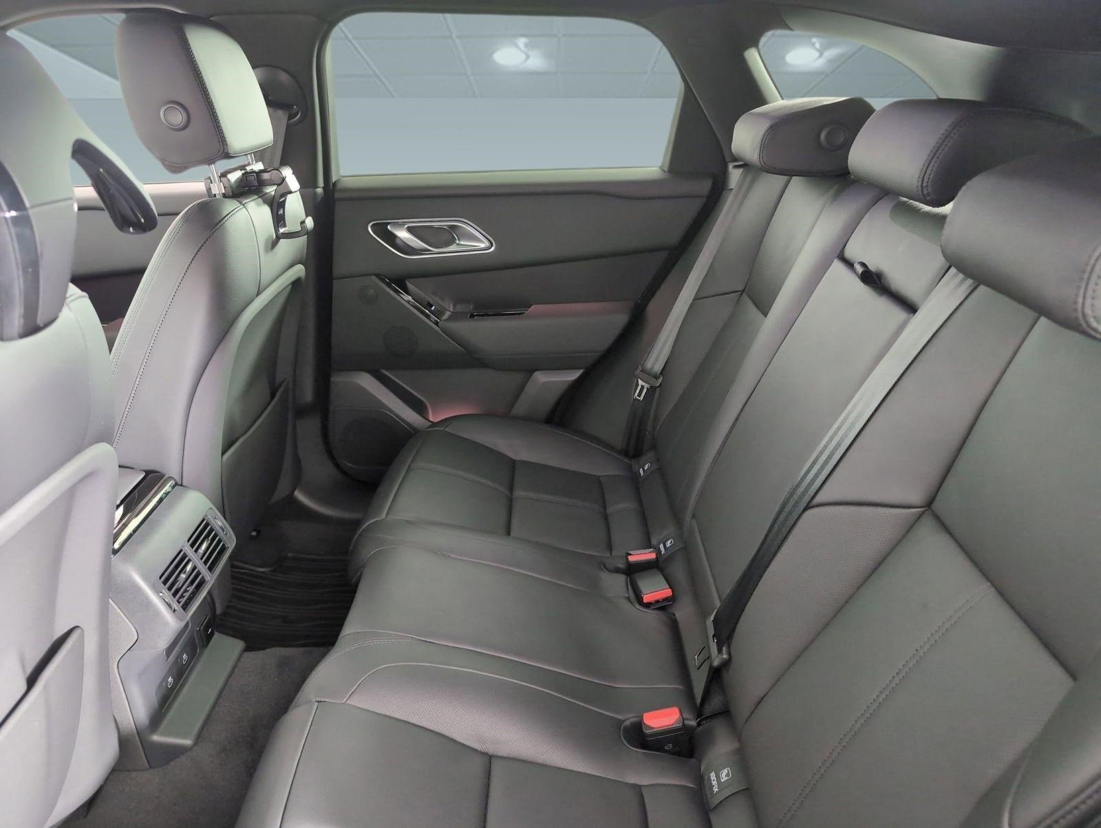 Certified 2026 Land Rover Range Rover Velar Dynamic SE image 20