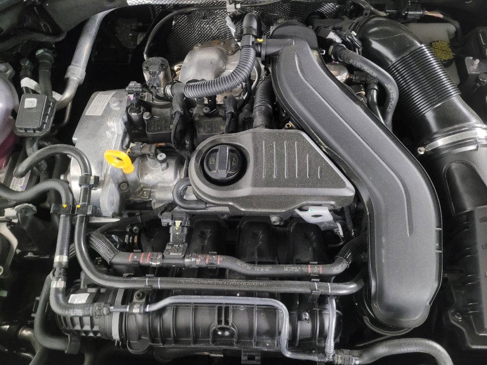 Used 2025 Volkswagen Jetta SE FWD image 30