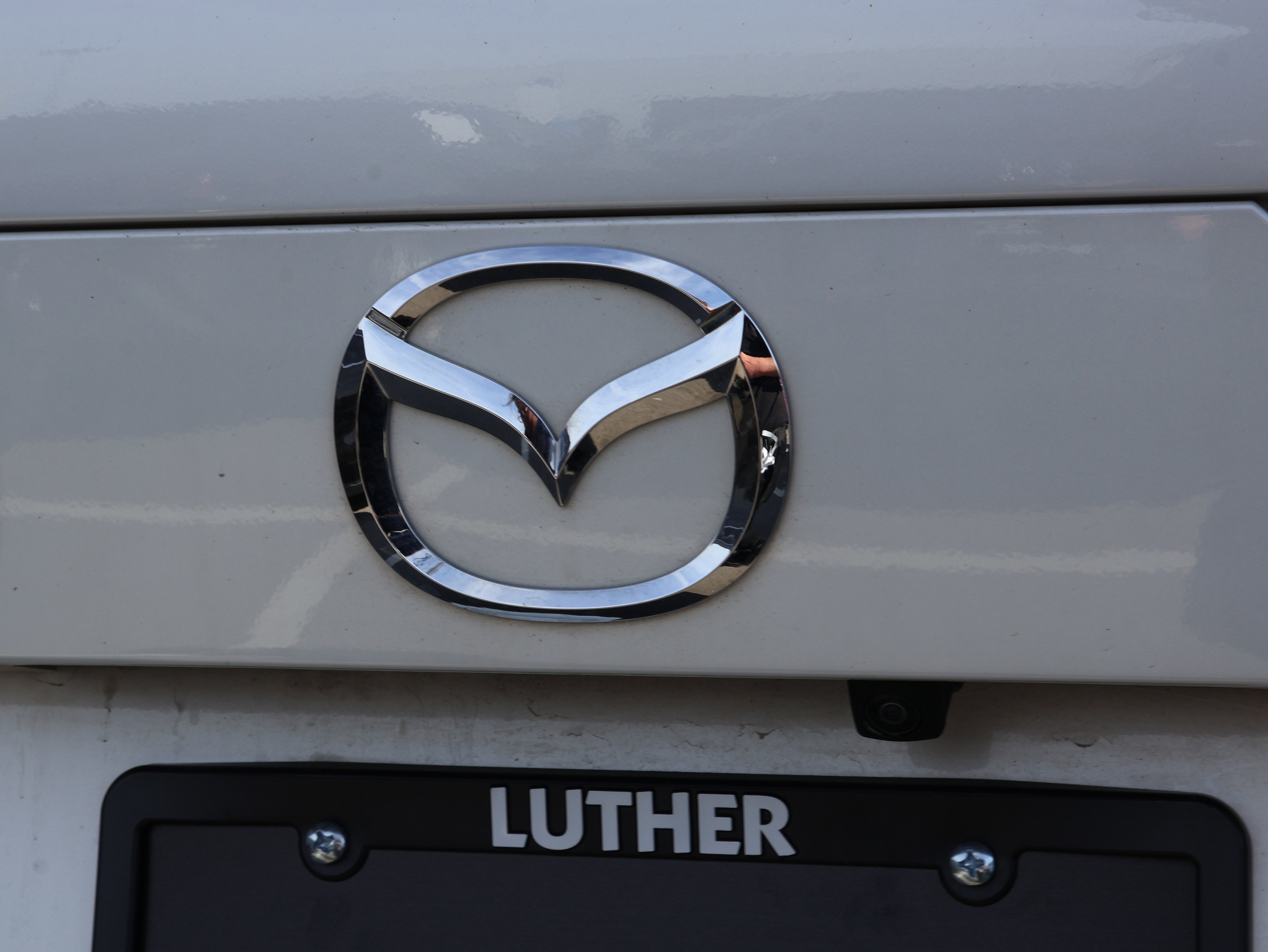 Used 2024 MAZDA CX-90 Plug-In Hybrid w/ Preferred image 16