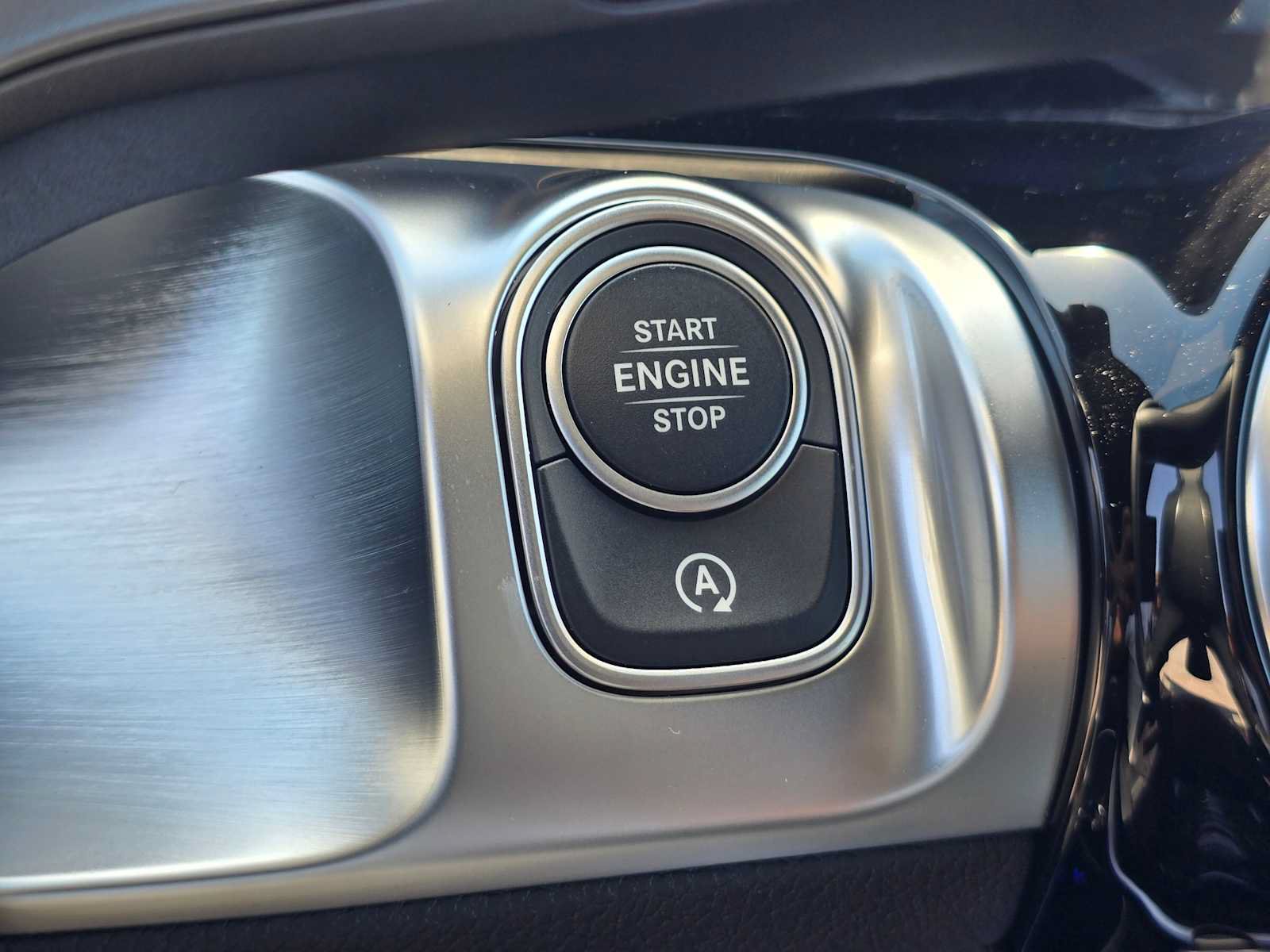 New 2026 Mercedes-Benz GLB 250 image 34