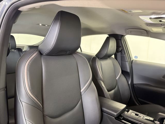 Used 2025 Toyota Prius XLE image 18