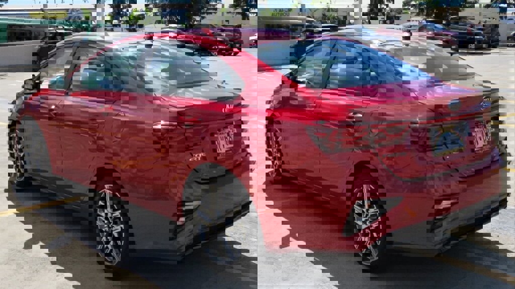 Used 2019 Kia Forte S image 3