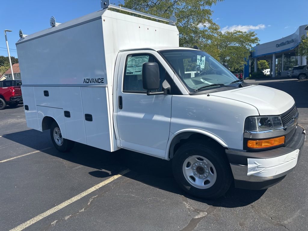 New 2025 Chevrolet Express 3500 w/ Power Convenience Package