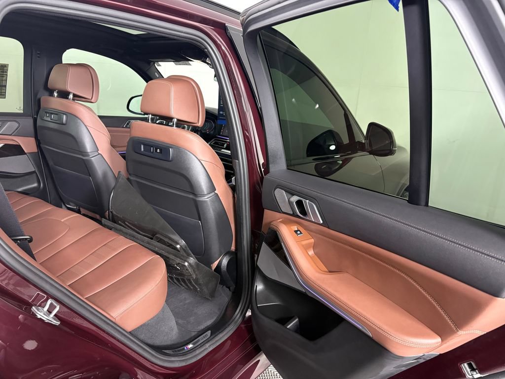 Used 2021 BMW X5 M50i AWD/4WD image 35