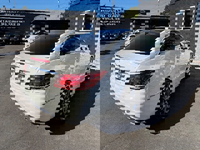 Used 2017 Mercedes-Benz E 400 Coupe image 26