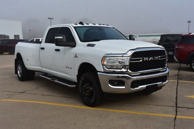Used 2024 RAM 3500 Big Horn image 3