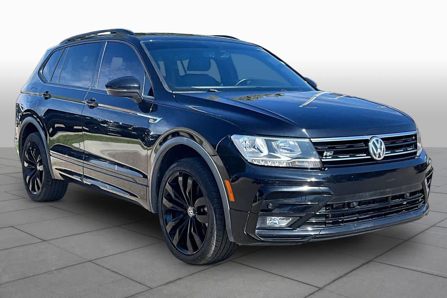 Used 2020 Volkswagen Tiguan SE R-Line AWD/4WD image 3