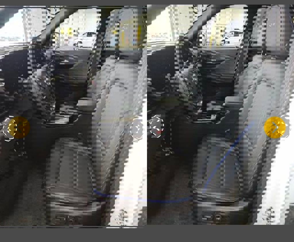 Used 2025 Buick Envista Sport Touring w/ Convenience I Package image 4