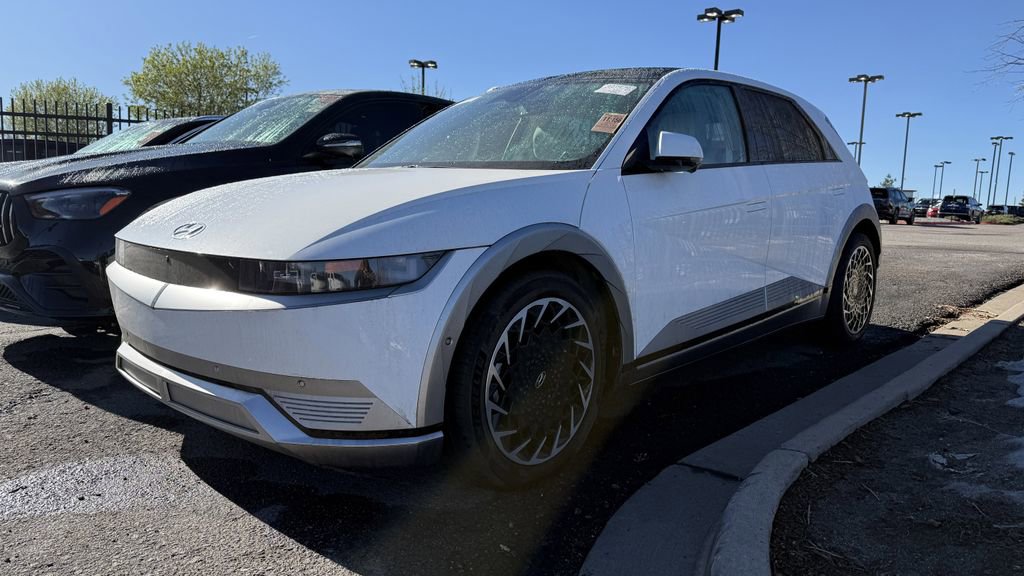 Used 2023 Hyundai Ioniq 5 Limited w/ Cargo Package image 2